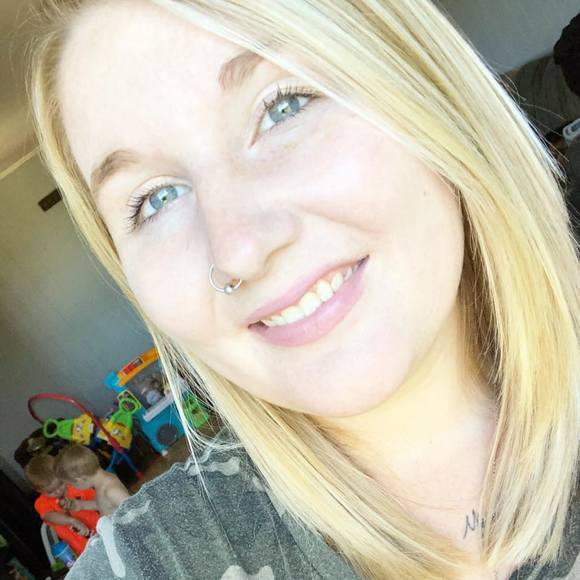 Meet your Posher, Brittney - Picture 1 of 1